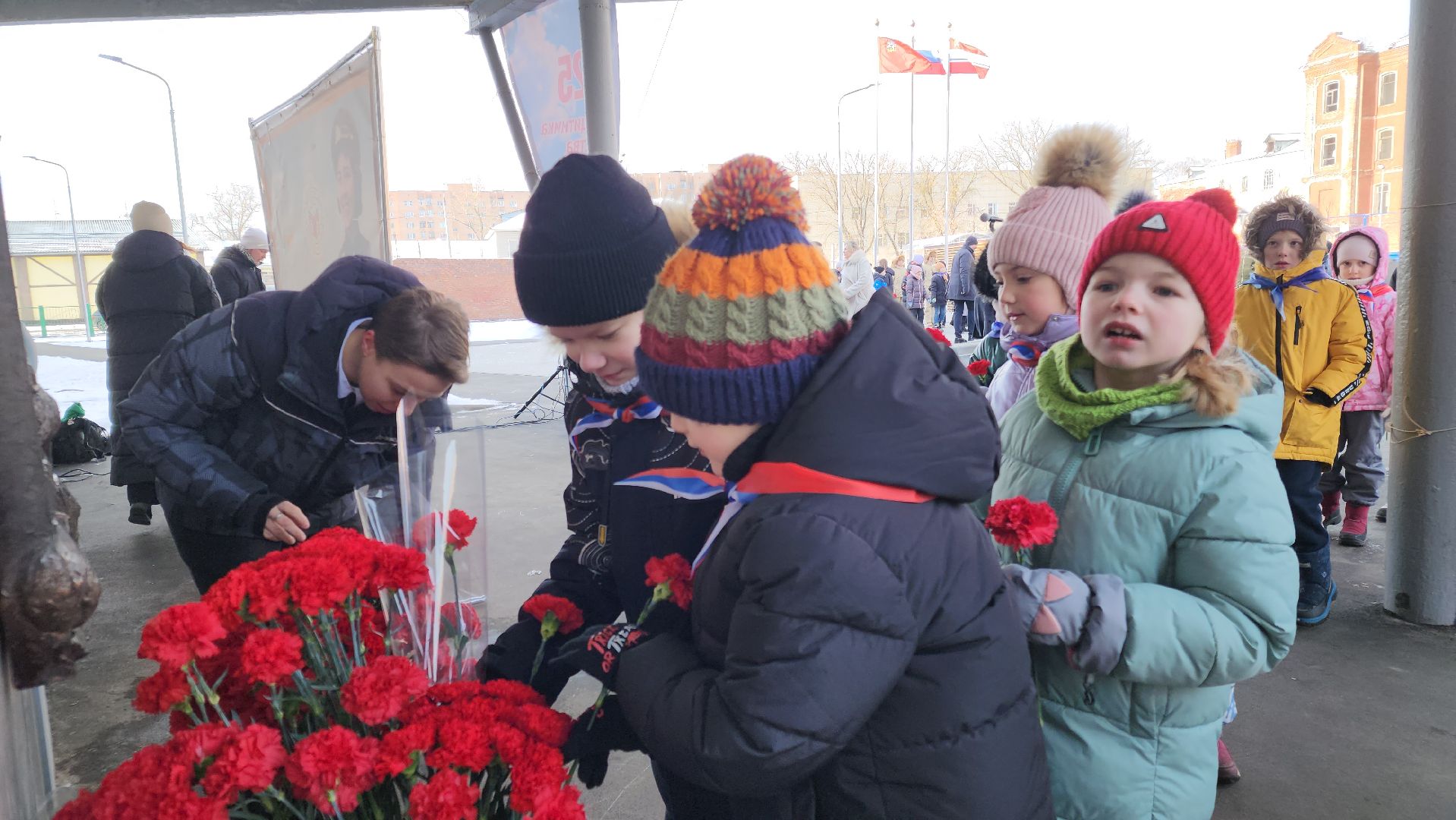 вертикалки, орехово зуево, памятник воинам-землякам,