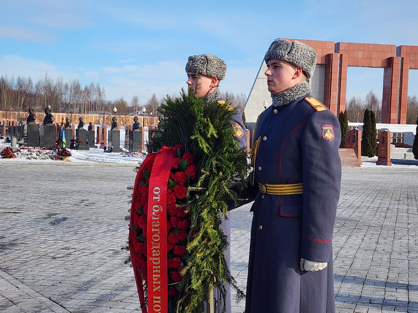 возложение цветов, мытищи, память, герои,