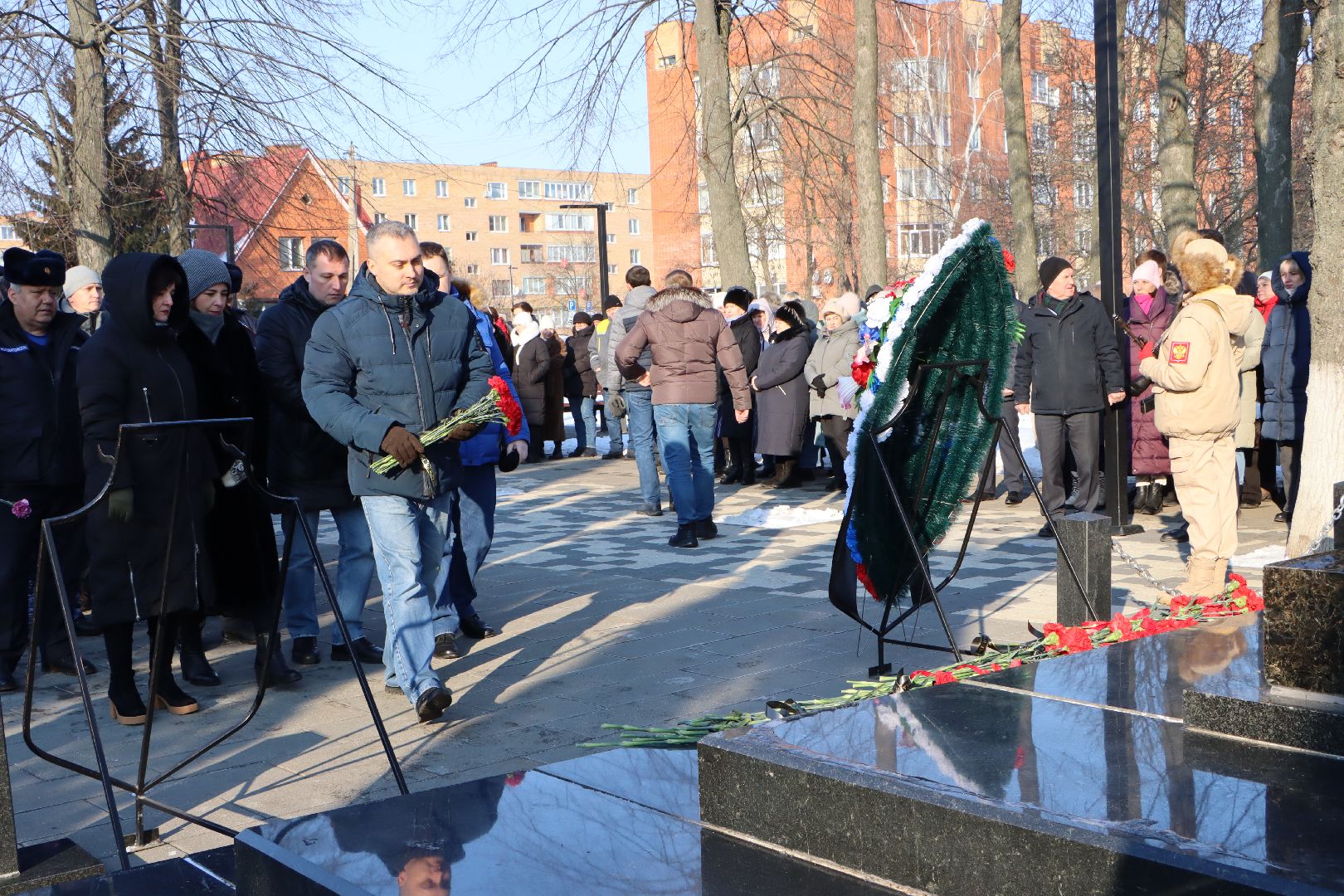 день защитника отечества, серебряные пруды, возложение, братская могила,
