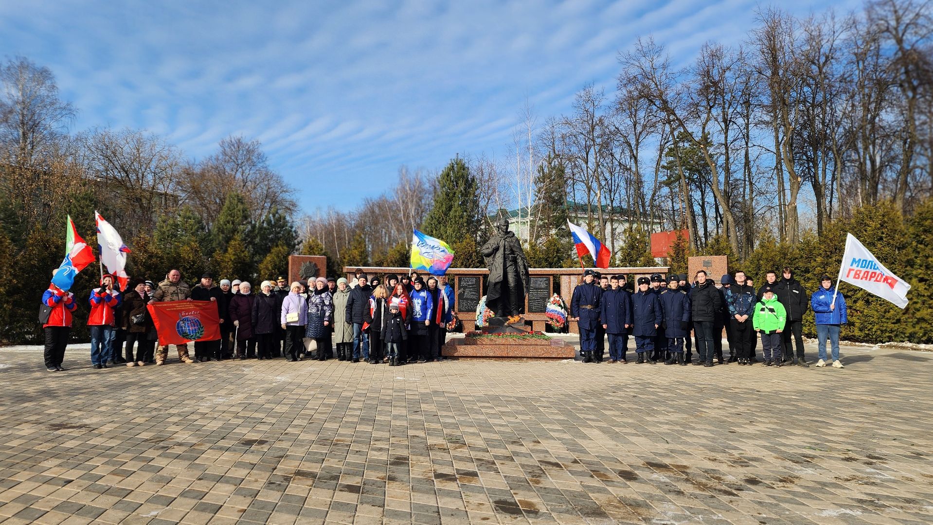 волонтеры, молодежь, День защитника Отечества, Лосино-Петровский,