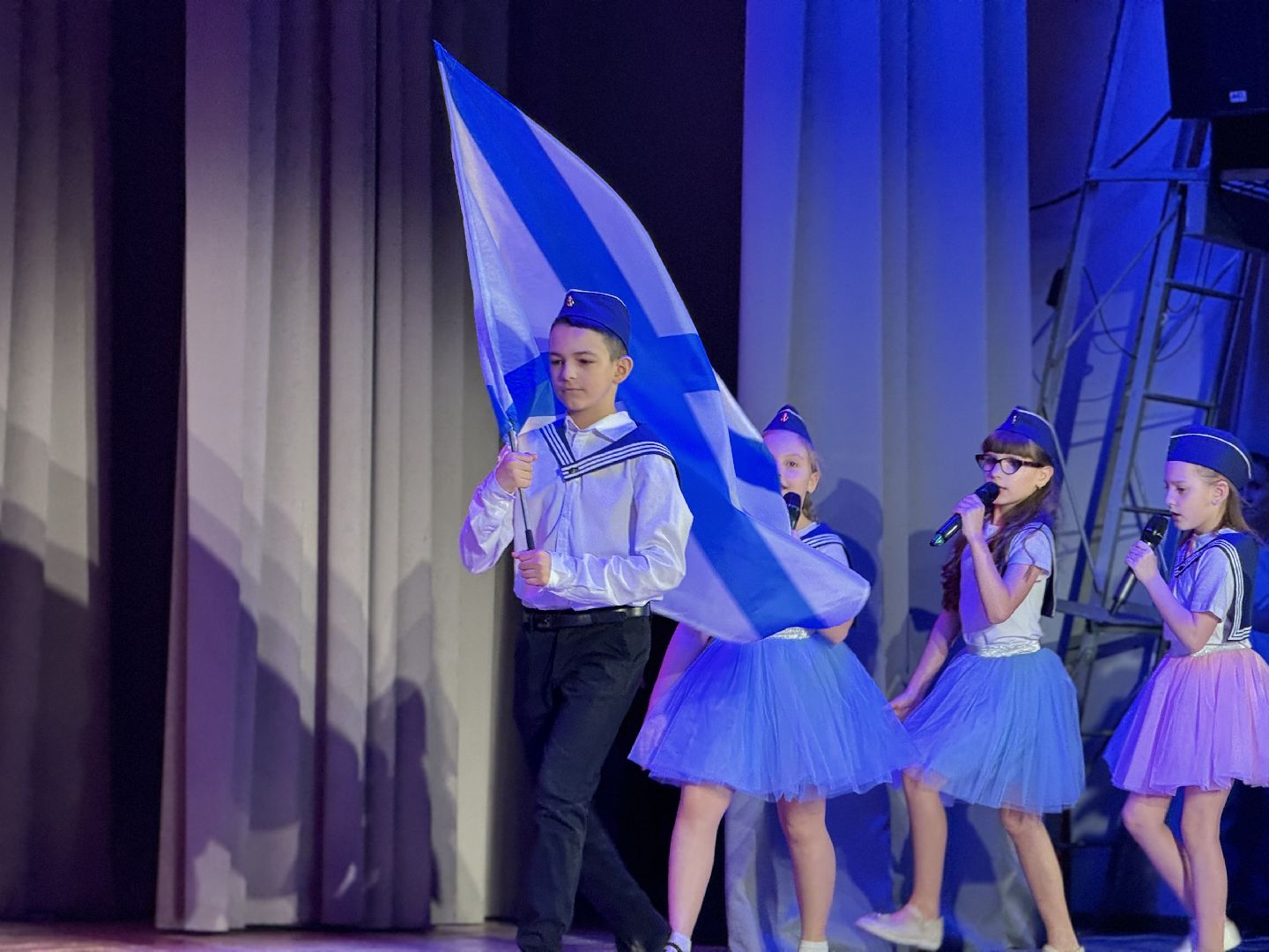 Концерт, ДК буревестник, день защитника отечества, ленинский городской округ, вертикалки,