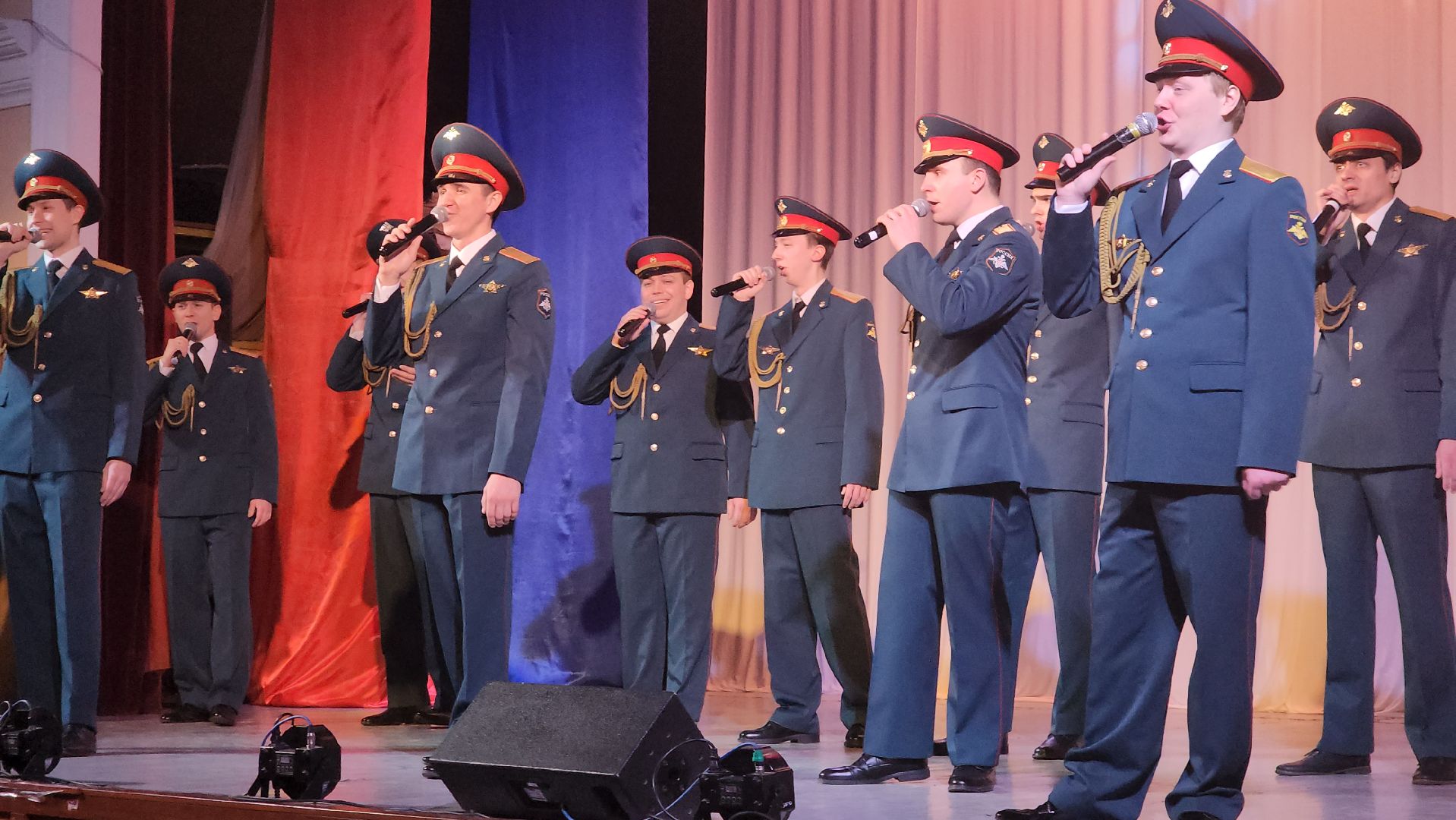 пушкино, дом культуры, день защитника отечества, концерт, участник сво,