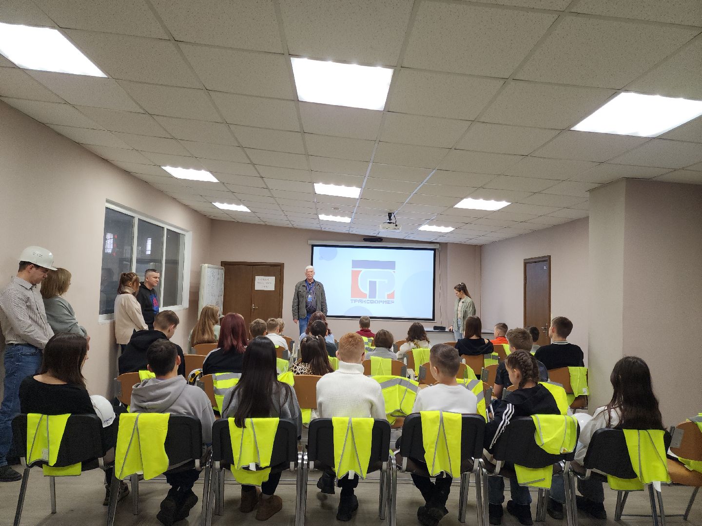 Подольск, вертикалки, Трансформеры, Завод, Дети, Экскурсия, день защитника отечества,