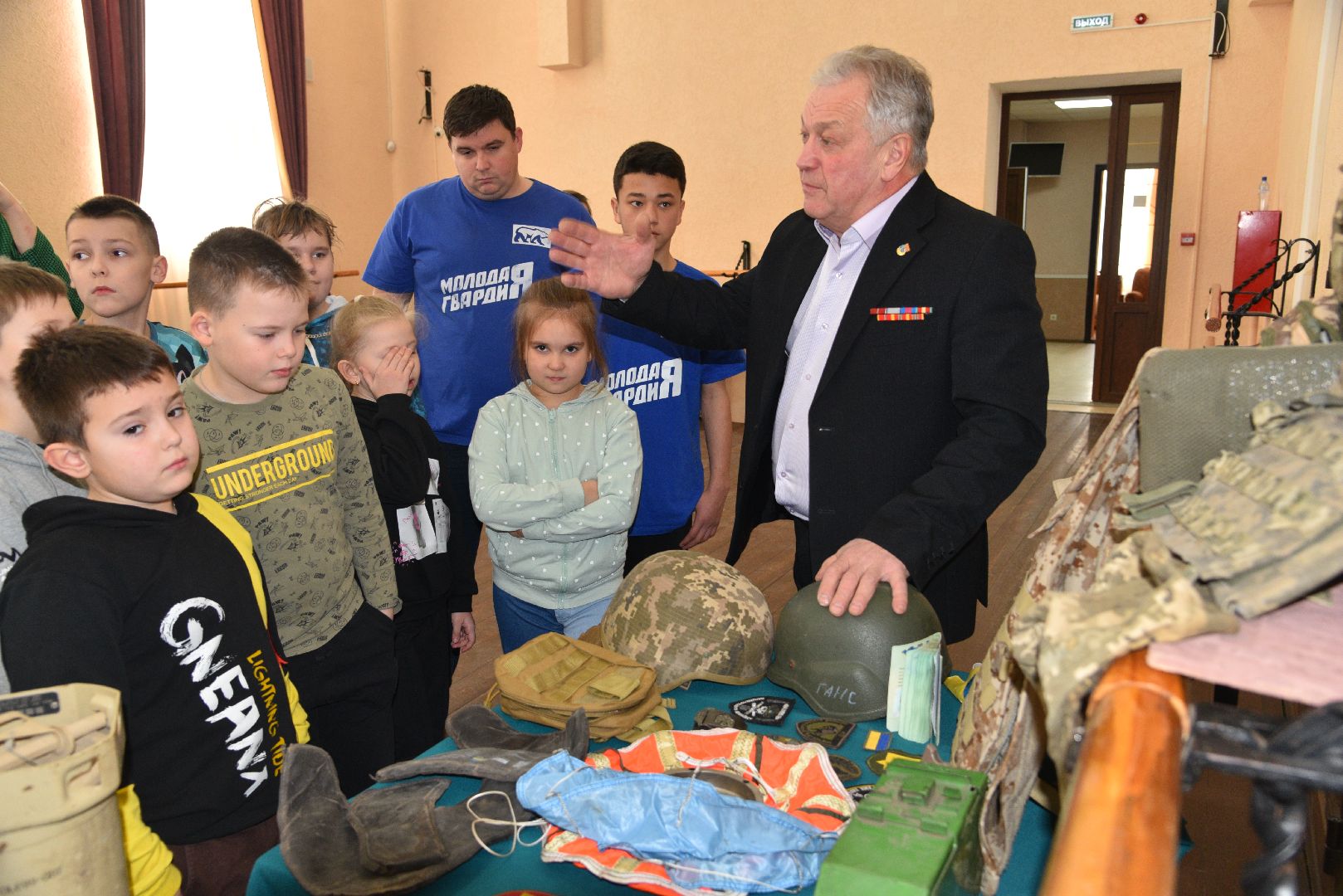 лотошино, лотошинский цдк, день защитника отечества, лотошинский музей, боевое братство, сво, спецоперация,