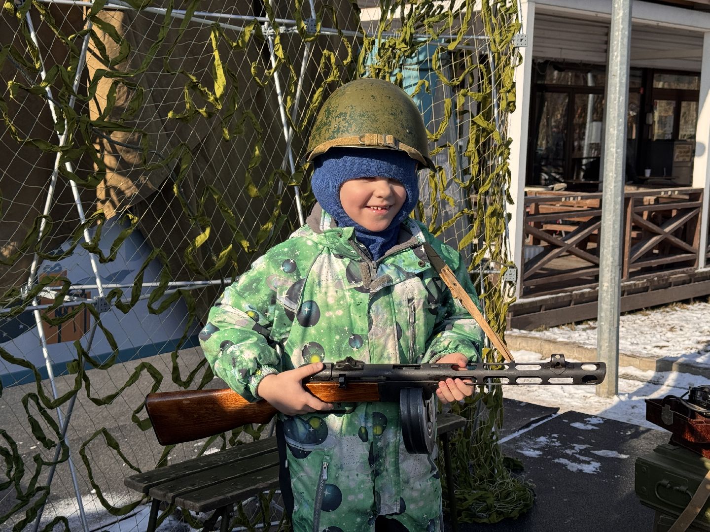 23 февраля, поисковое движение, ввставка артефактов, вертикалки,