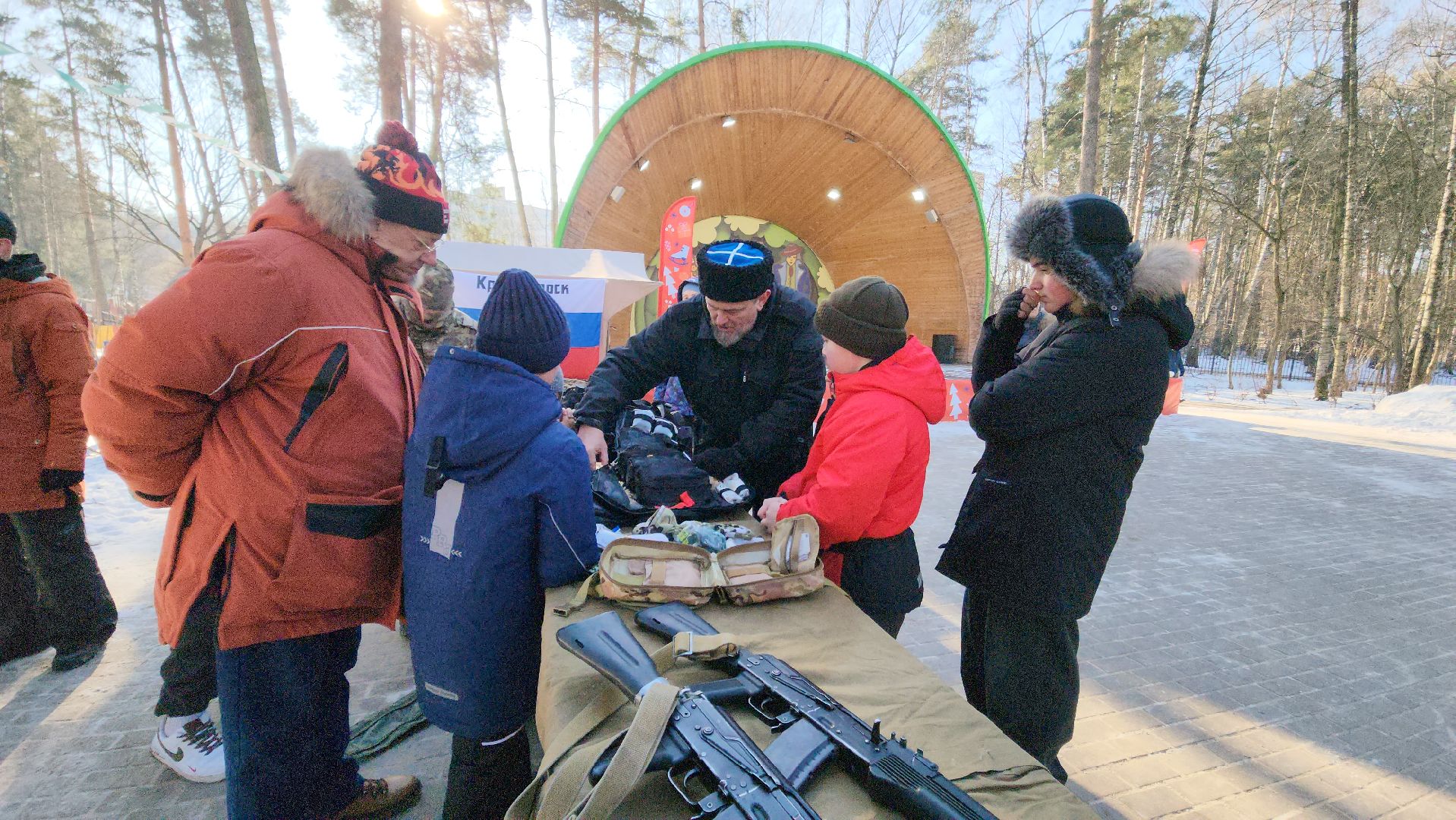 вертикалки, 23 февраля, начальная военная подготовка, мастер-класс, детский городок сказочный,