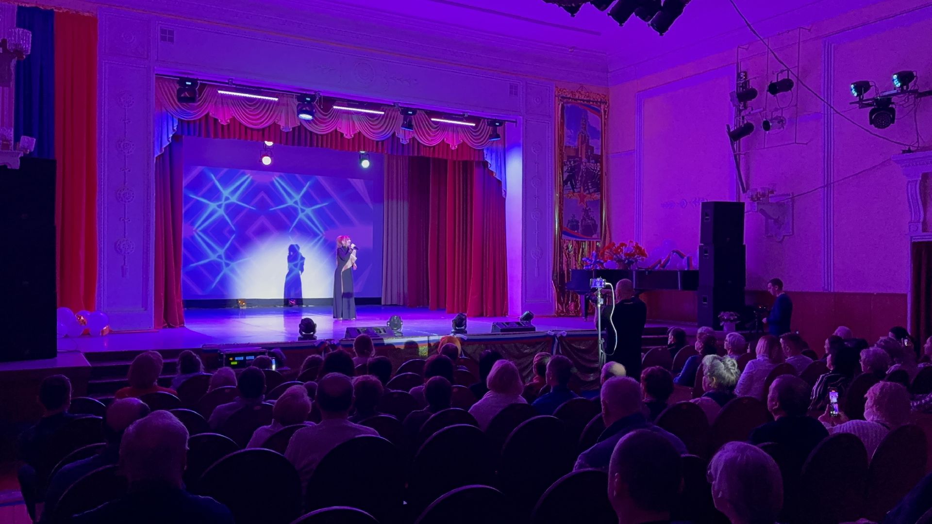 солнечногорск, сольный концерт, мария браво, зрители, день защитника отечества, вертикалки,