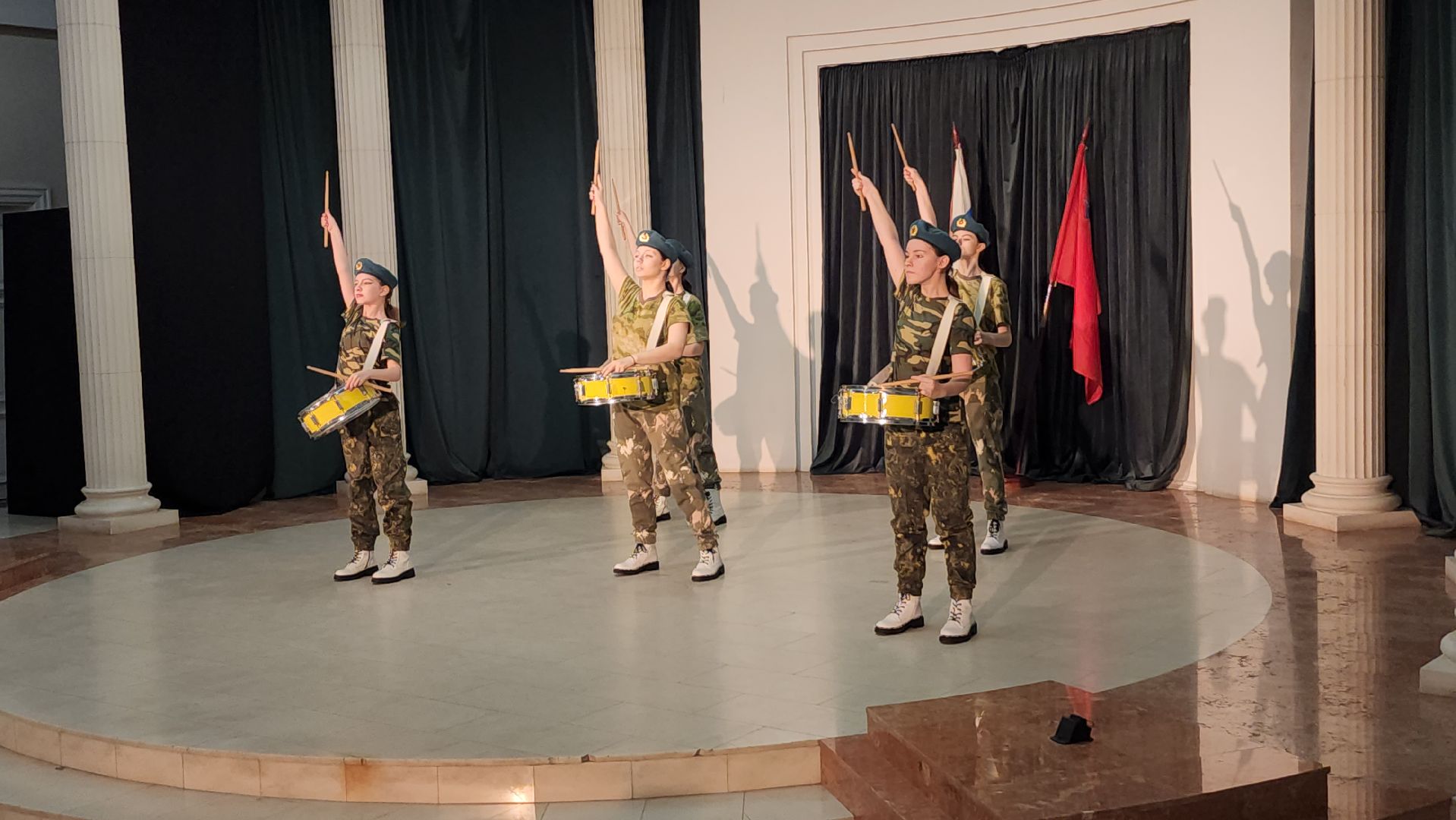 серпухов, дт центральный, 23 февраля, концерт в честь дня защитника отечества, парк имени олега степанова, вертикалки,