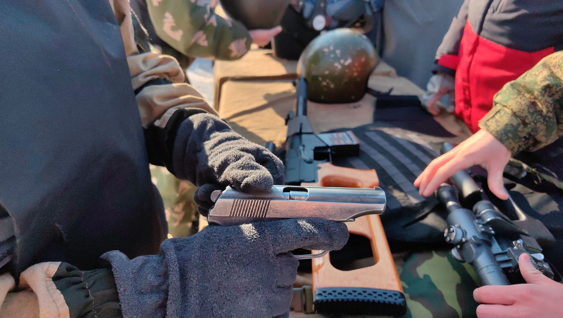 автомат калашникова, сборка-разборка, пистолет Макарова, мастер-класс, вертикалки,