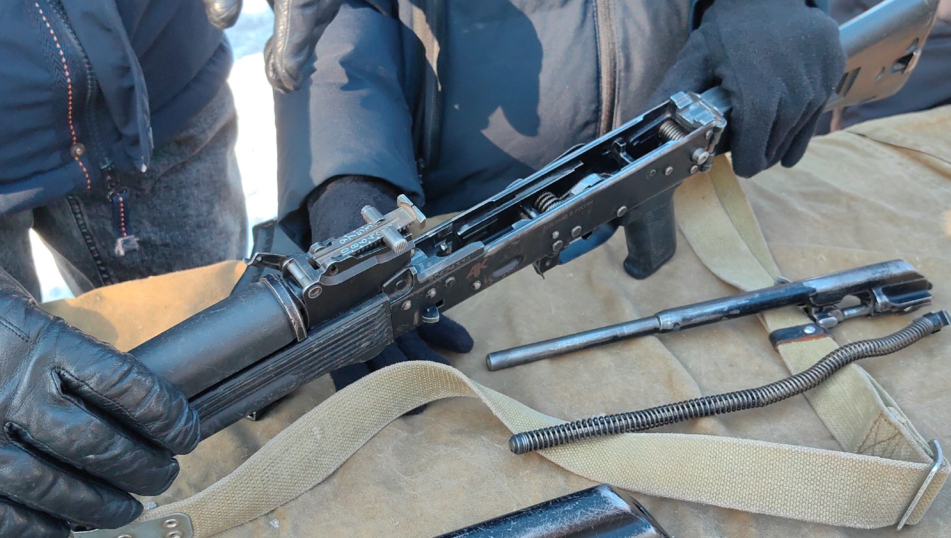 автомат калашникова, сборка-разборка, пистолет Макарова, мастер-класс, вертикалки,