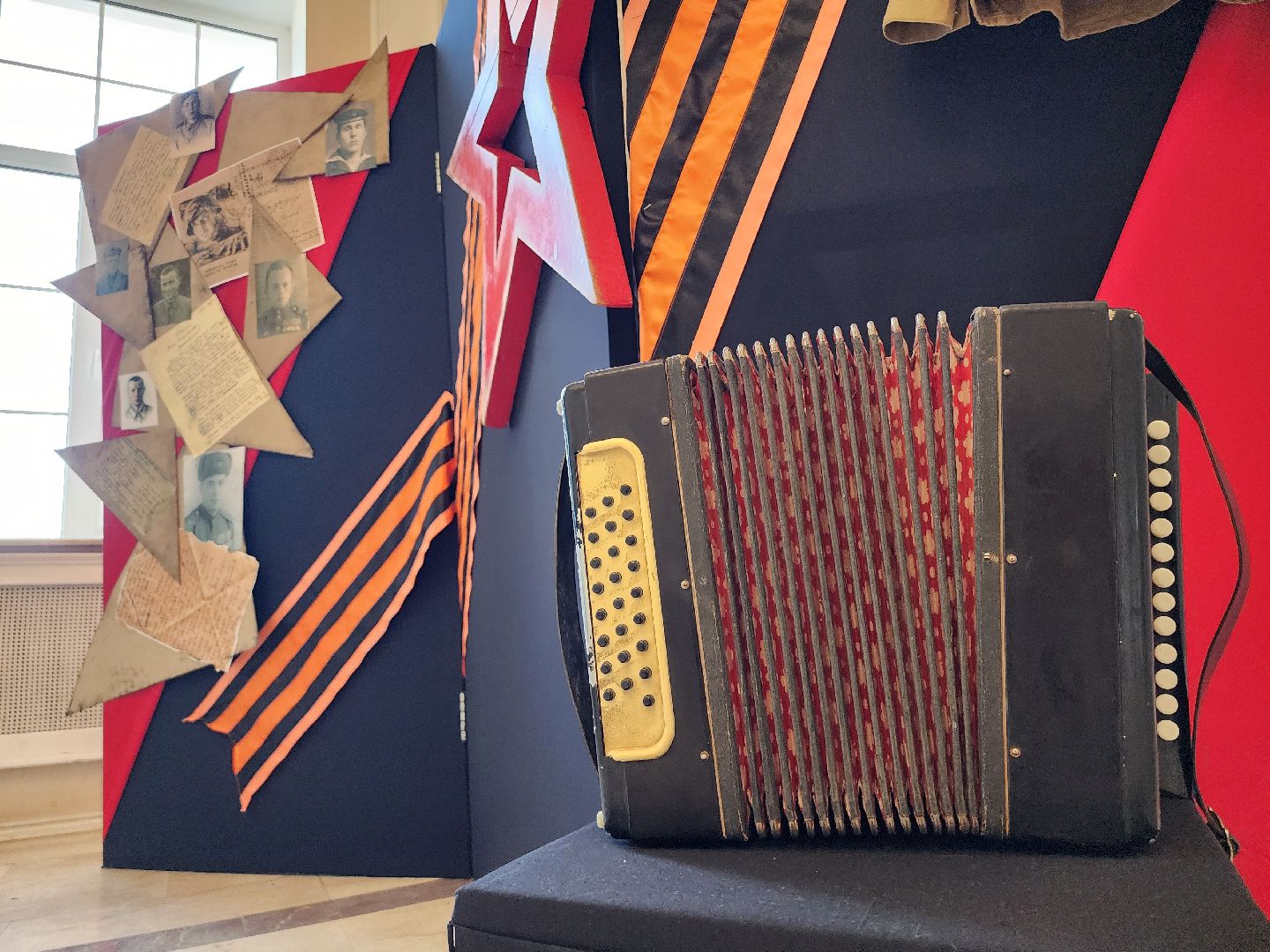 серпухов, дт центральный, парк имени олега степанова, фотозона для гостей, 23 февраля, вертикалки,