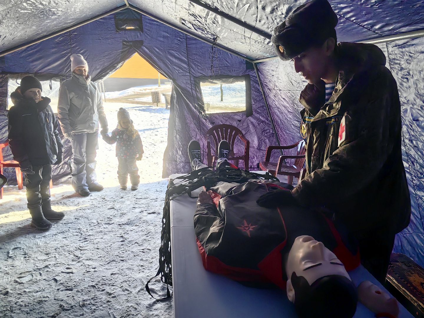 первая помощь, мастер-класс, аптечка, мед брат, парк, день защитника отечества, вертикалки,