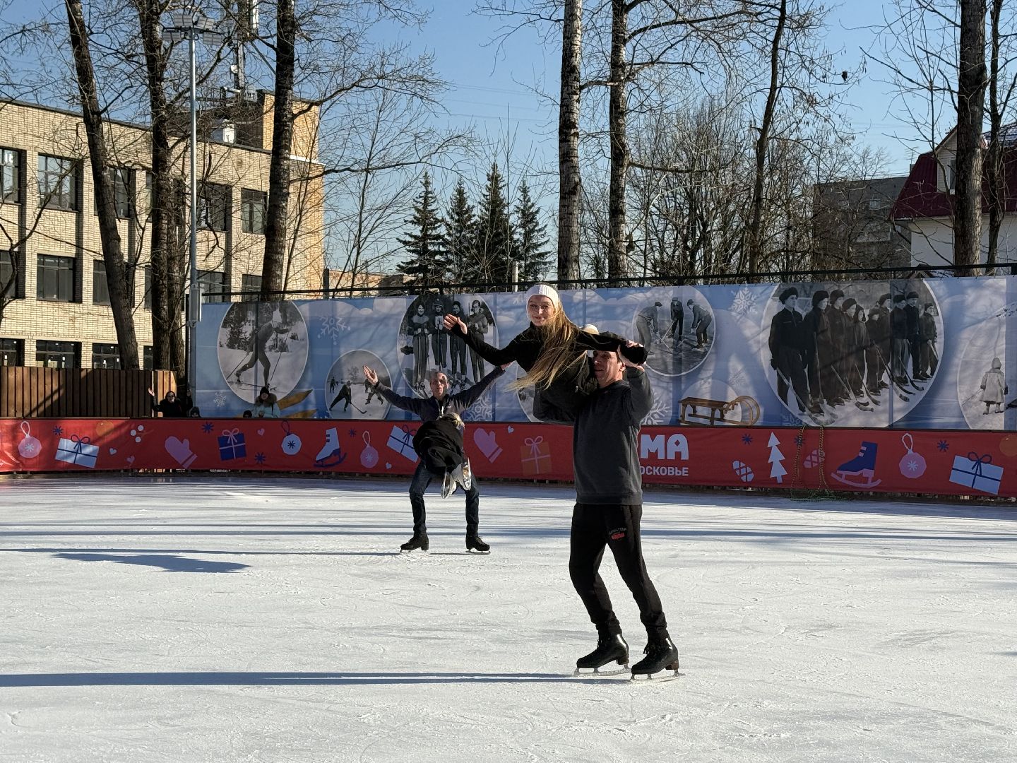 день защитника отечества, парки зимой, парки истры, ледовое шоу, вертикалки,