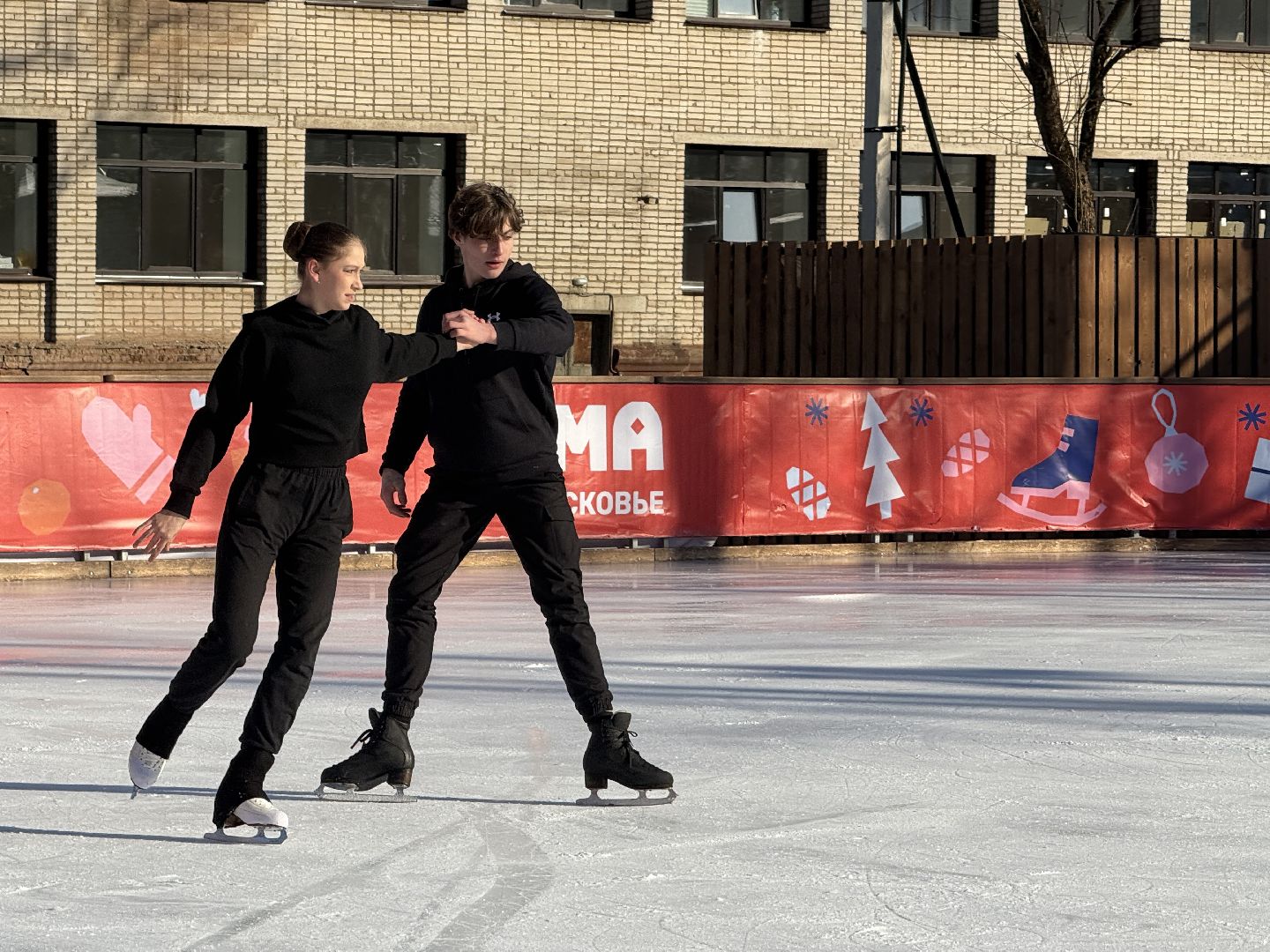 день защитника отечества, парки зимой, парки истры, ледовое шоу, вертикалки,