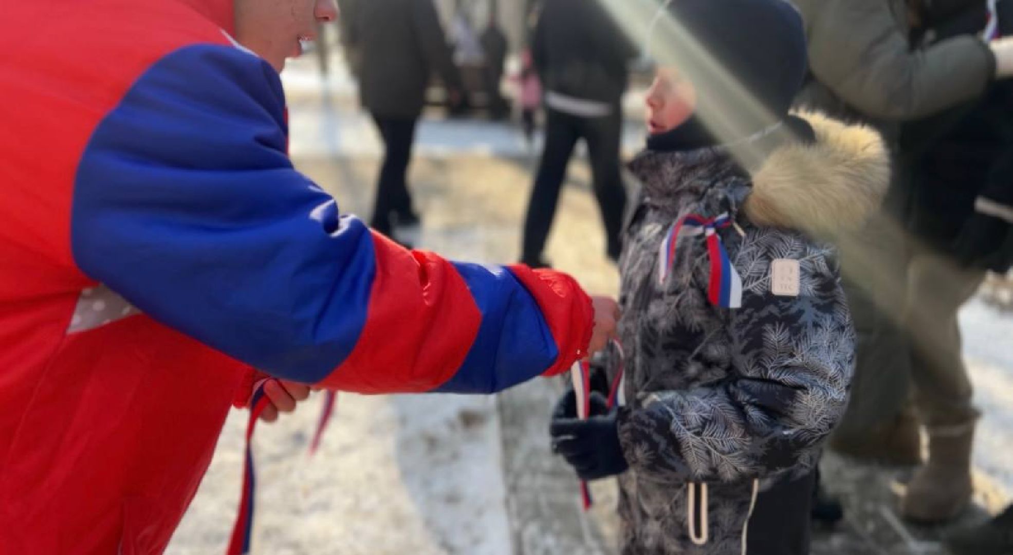 королёв, триколор, ленточки, россия, день защитника отечества,