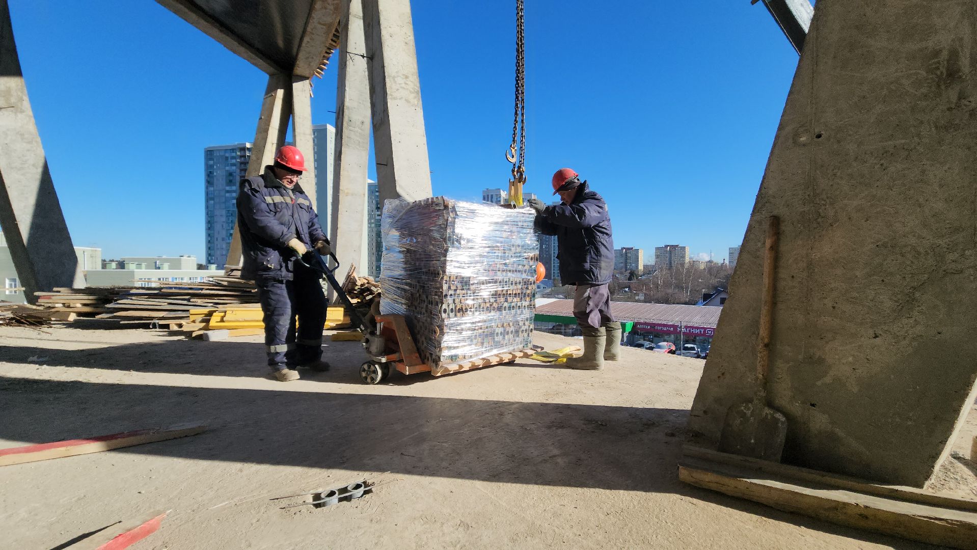 вертикалки, красногорск, строители, школа, изумрудные холмы,