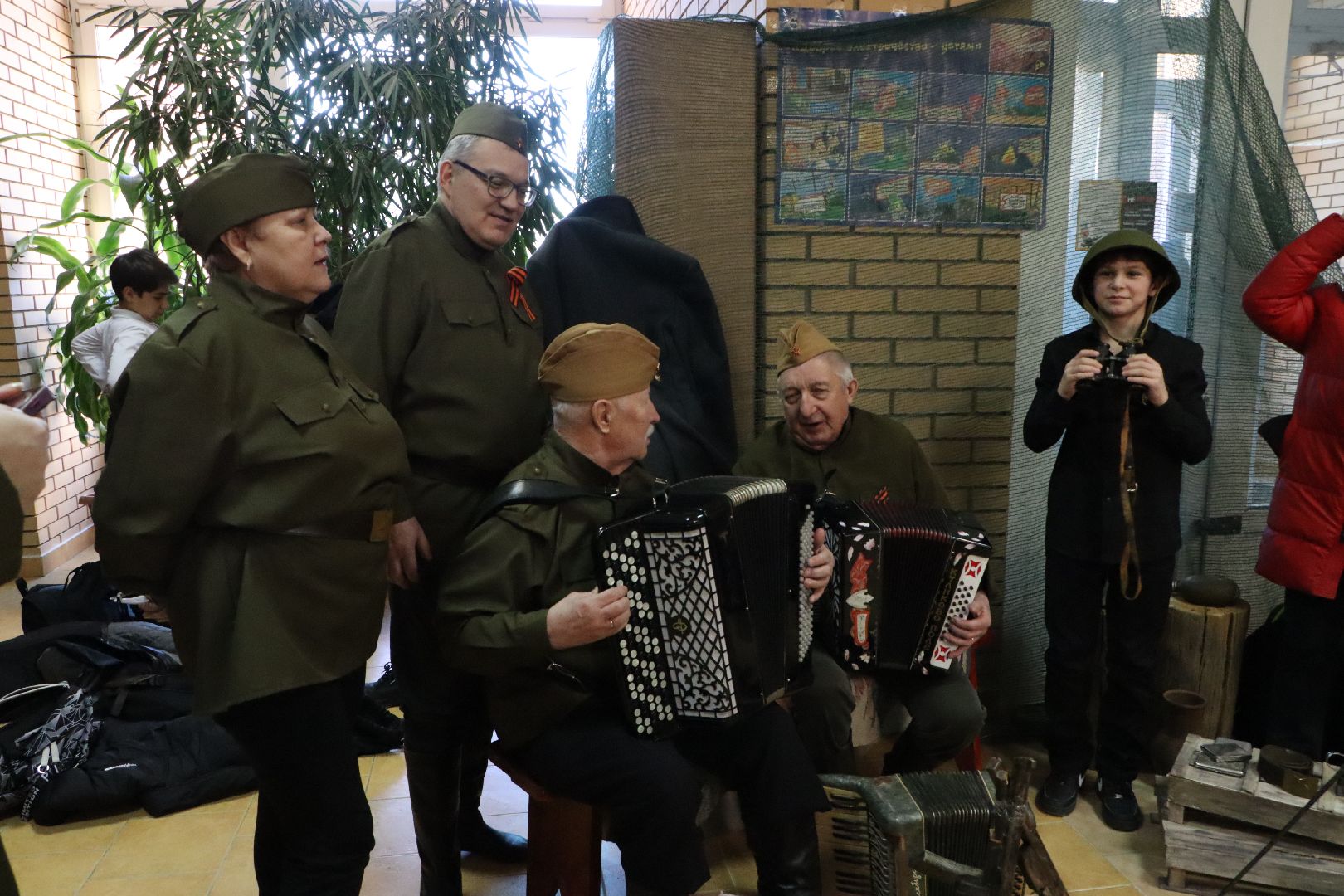 серебряные пруды, школа чуйкова, культура, дети, патриотизм, великая отечественная война, спектакль,