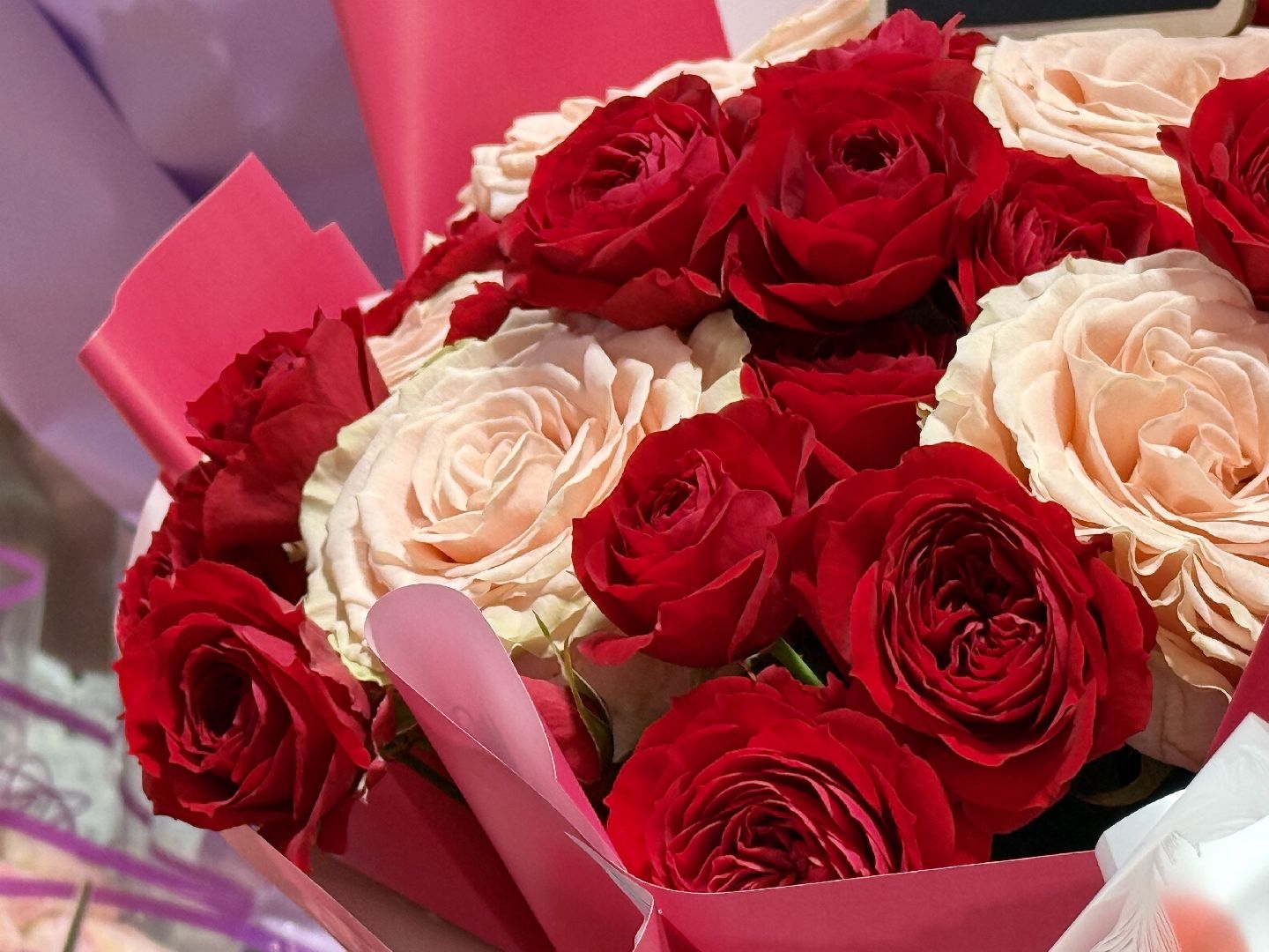 раменское, тепличный комплекс, 8 марта, цветы, розы,