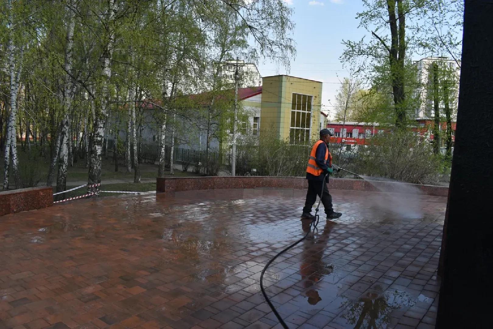 Балашиха, Подмосковье, памятники, субботники, депутаты, Московская областная дума, Тарас Ефимов