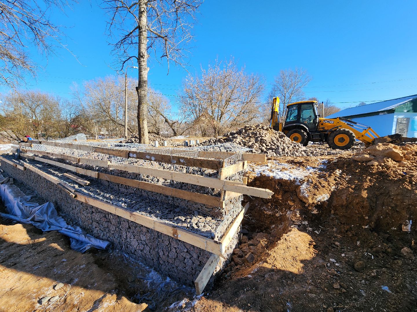 Чехов, улица Береговая, набережная реки Теребенка, благоустройство, обновление, реконструкция, подпорные стенки, габионы, укрепление откосов и склонов, госпрограмма московской области, формирование комфортной городской среды, нацпроект жилье и городская среда, вертикалки,