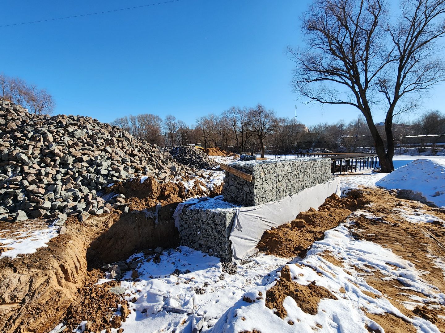 Чехов, улица Береговая, набережная реки Теребенка, благоустройство, обновление, реконструкция, подпорные стенки, габионы, укрепление откосов и склонов, госпрограмма московской области, формирование комфортной городской среды, нацпроект жилье и городская среда, вертикалки,