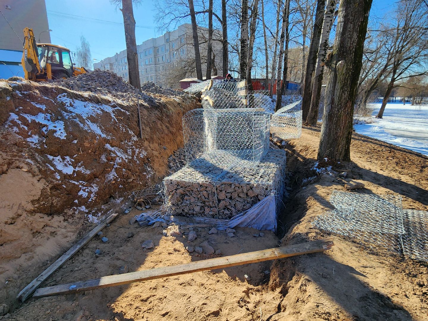 Чехов, улица Береговая, набережная реки Теребенка, благоустройство, обновление, реконструкция, подпорные стенки, габионы, укрепление откосов и склонов, госпрограмма московской области, формирование комфортной городской среды, нацпроект жилье и городская среда, вертикалки,