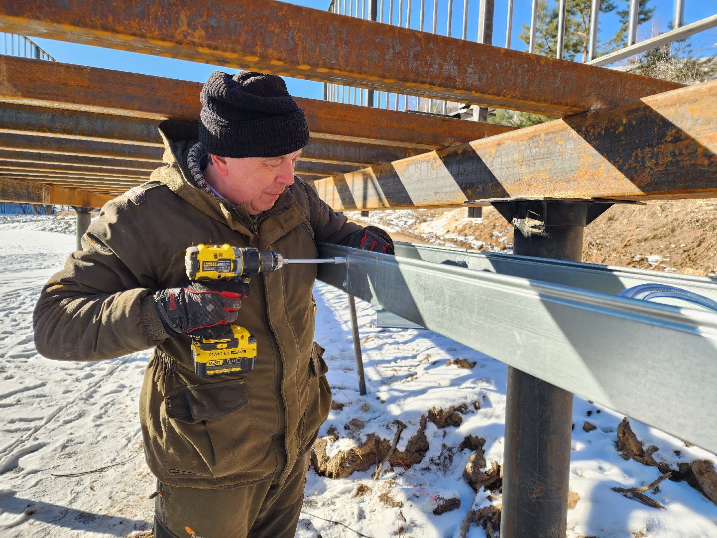 Чехов, улица Береговая, набережная реки Теребенка, благоустройство, обновление, прокладка сетей электроснабжения, инженерные коммуникации, наружное освещение, закладные под электрический кабель, госпрограмма московской области, формирование комфортной городской среды,