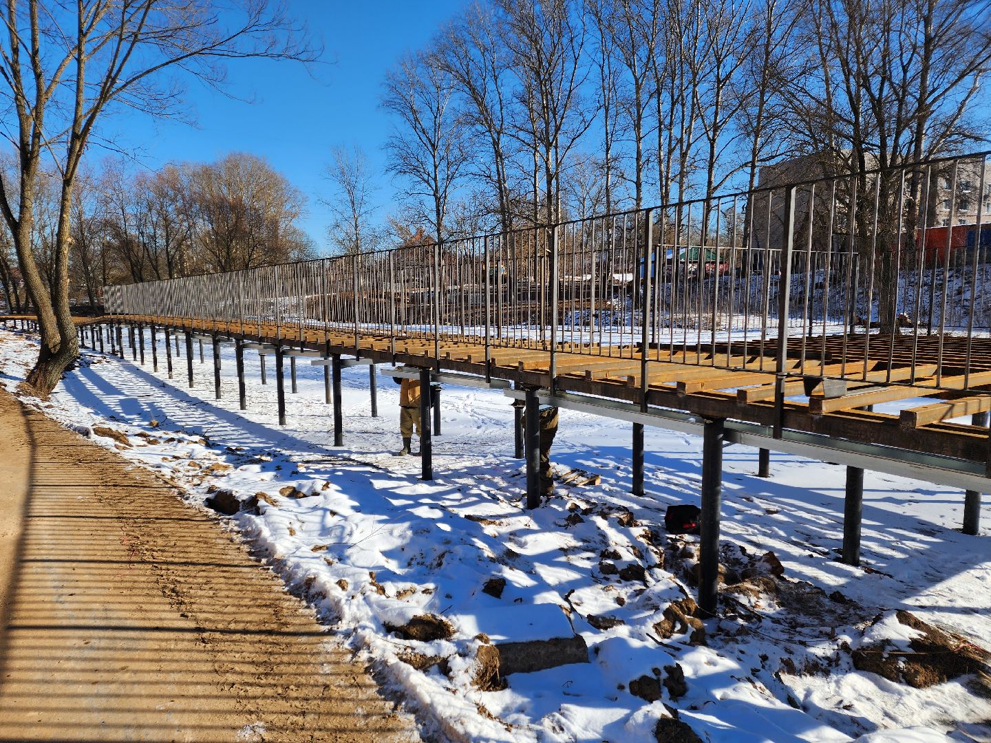 Чехов, улица Береговая, набережная реки Теребенка, благоустройство, обновление, прокладка сетей электроснабжения, инженерные коммуникации, наружное освещение, закладные под электрический кабель, госпрограмма московской области, формирование комфортной городской среды,