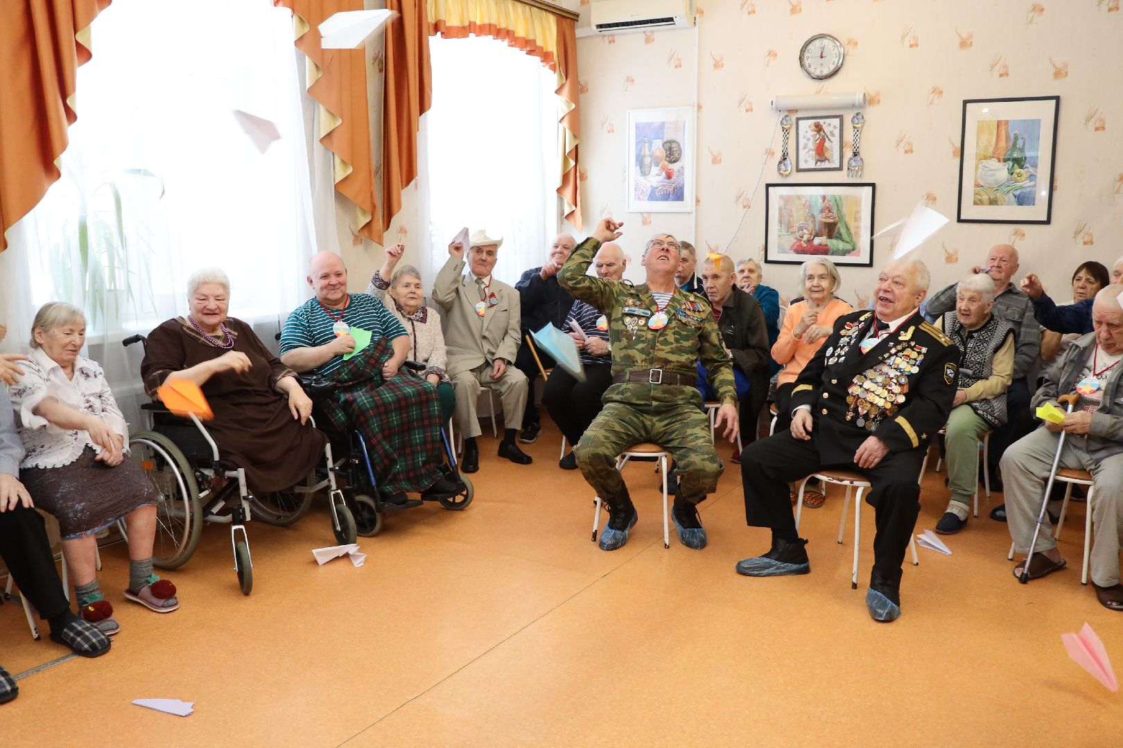 ивантеевка, интернат, пожилые люди, подарки, праздник,нежный бизнес, забота о жителях,