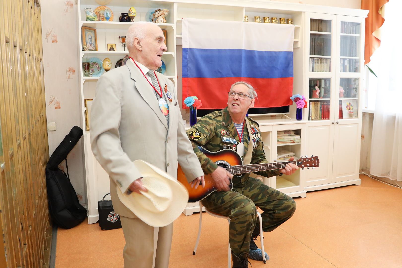 ивантеевка, интернат, пожилые люди, подарки, праздник,нежный бизнес, забота о жителях,