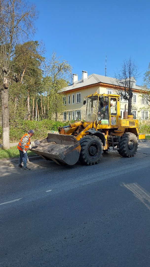 уборка дорог, дорожный смет, бордюры, серпухов, жкх, дорожные работы, благоустройство,