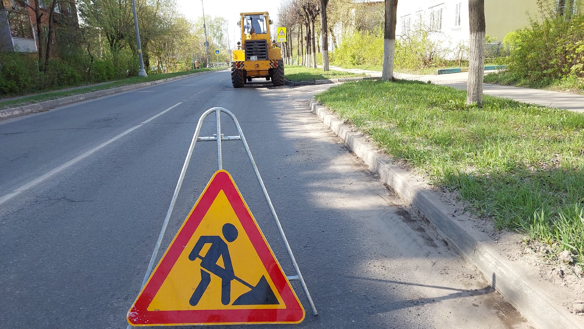 уборка дорог, дорожный смет, бордюры, серпухов, жкх, дорожные работы, благоустройство,