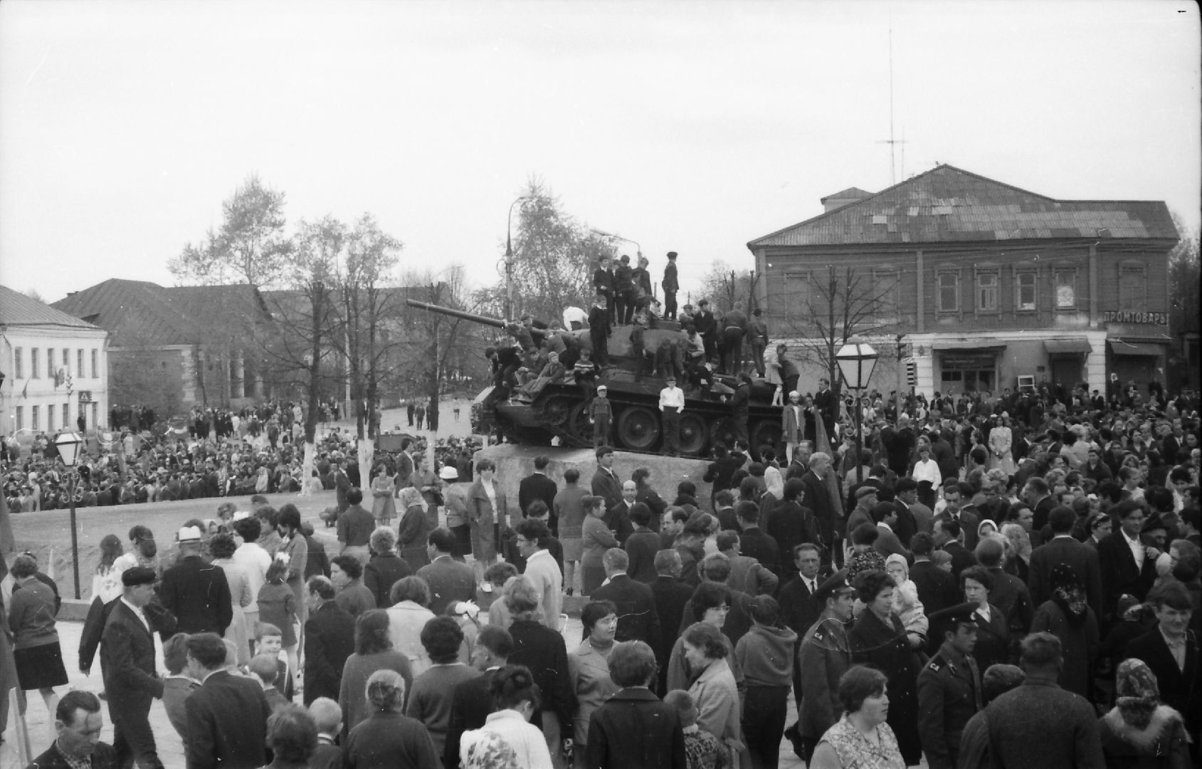 вертикалки, вечный огонь, наро-фоминск, история мемориала, вахта памяти, история наро-фоминска,