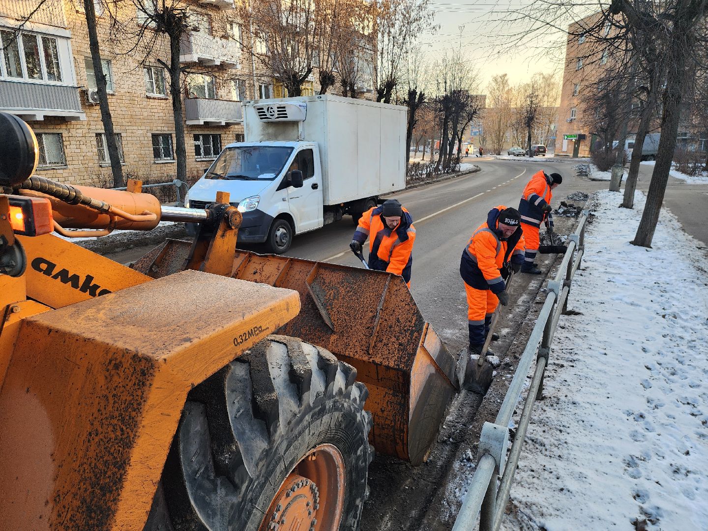 серпухов, улица физкультурная, микрорайон имени ногина, комбинат благоустройства, уборка дорог, вертикалки,