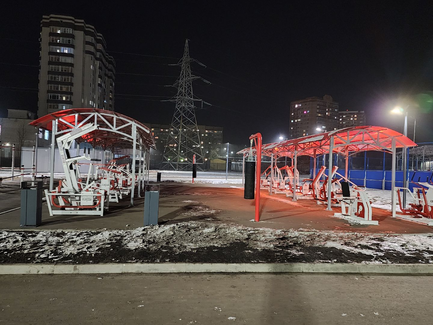 Чехов, стадион Гидросталь, спортивная школа Витязь, футболисты, тренировки, занятия, реконструкция стадиона, обновление стадиона, губернатор московской области, программа Спорт Подмосковья,