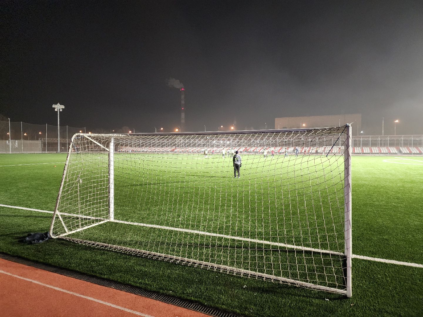 Чехов, стадион Гидросталь, спортивная школа Витязь, футболисты, тренировки, занятия, реконструкция стадиона, обновление стадиона, губернатор московской области, программа Спорт Подмосковья,