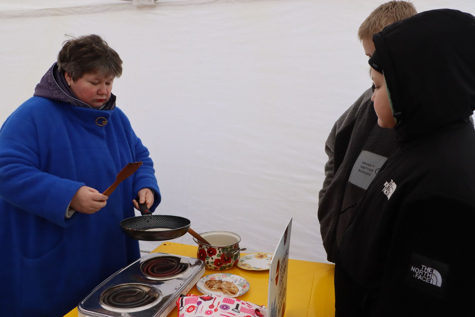 масленица, чучело, серебряные пруды, парк серебряный, масленичные гуляния,
