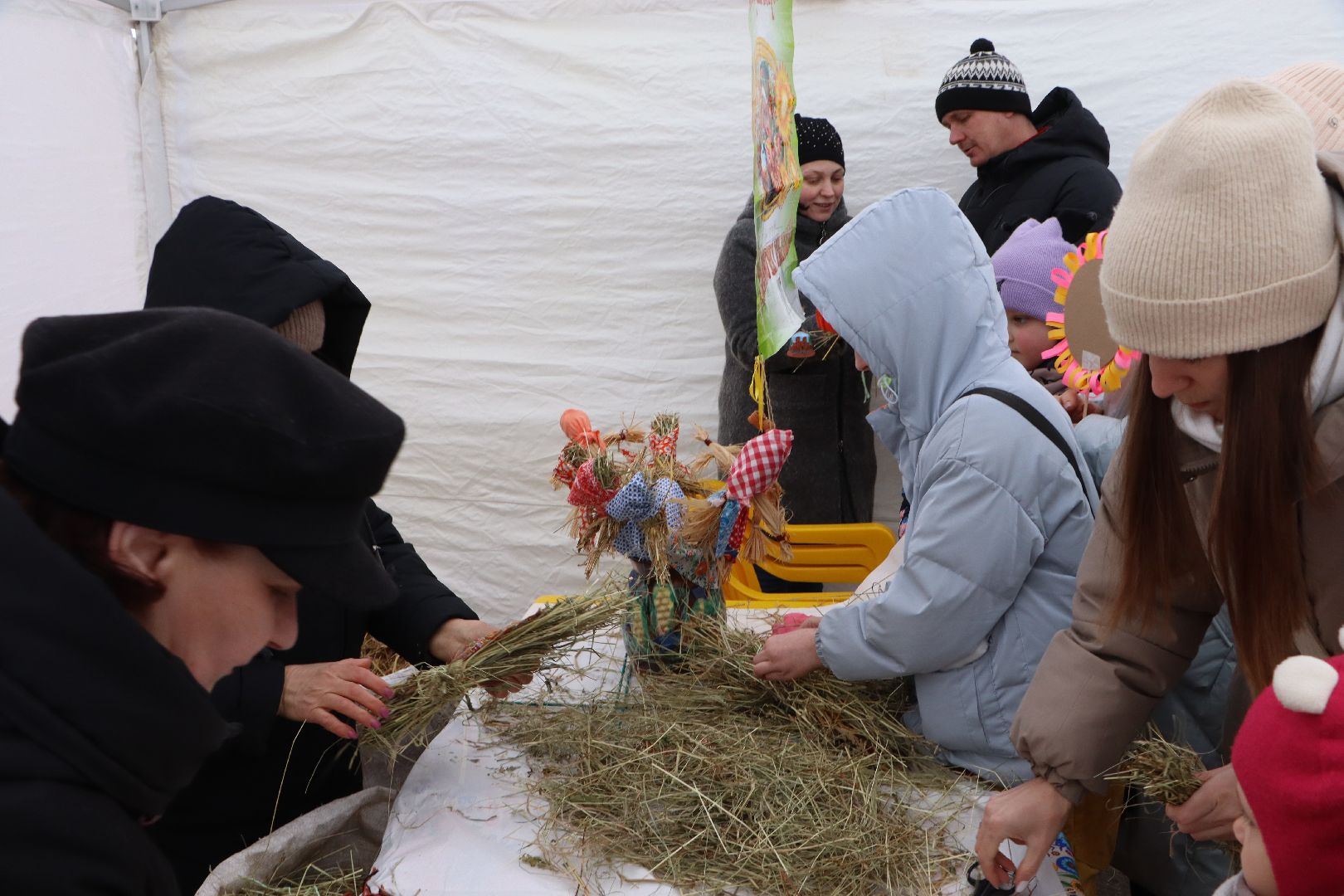 масленица, чучело, серебряные пруды, парк серебряный, масленичные гуляния,