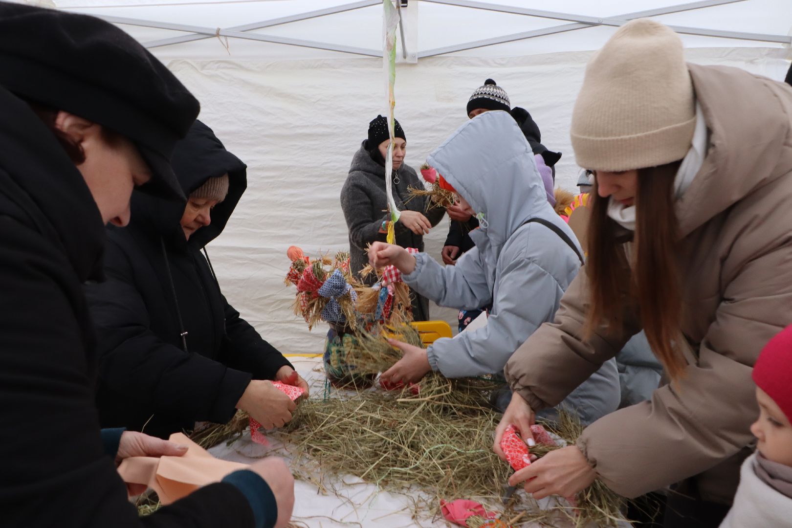 масленица, чучело, серебряные пруды, парк серебряный, масленичные гуляния,