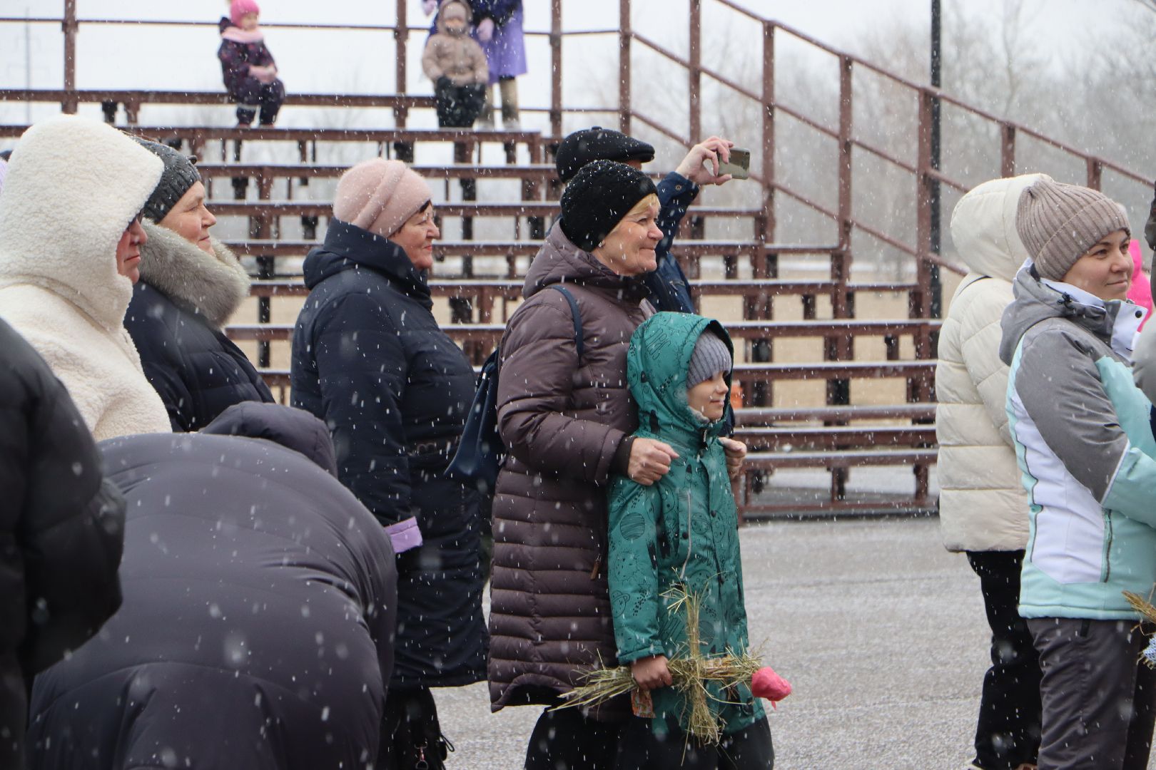 масленица, чучело, серебряные пруды, парк серебряный, масленичные гуляния,