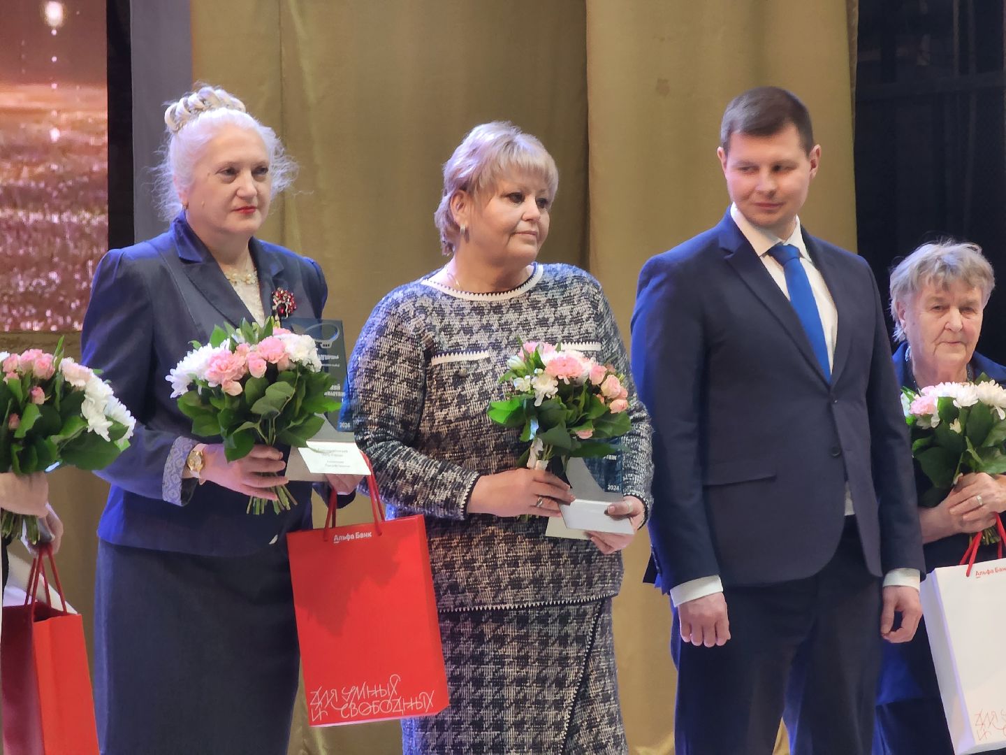 долгопрудный, театр «город», высший пилотаж, Образовательный центр Юго-Запад, анна герман, вертикалки,