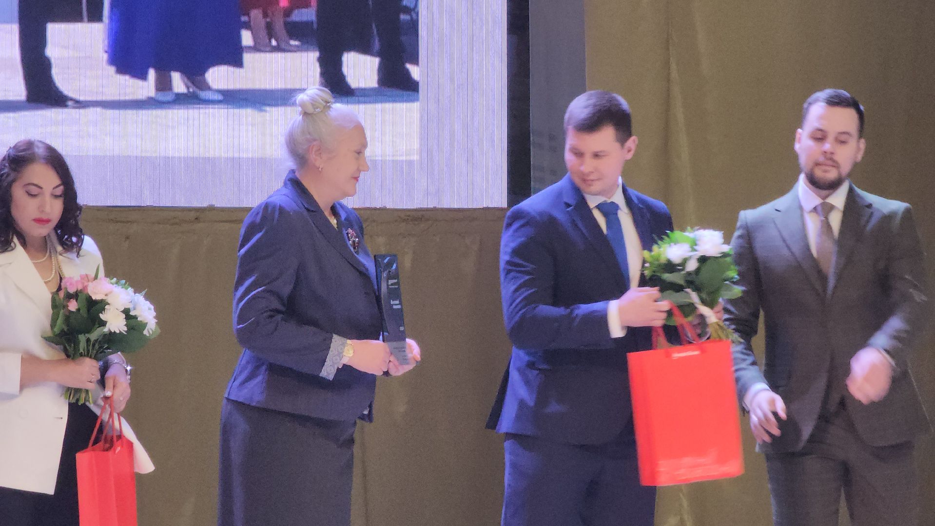 долгопрудный, театр «город», высший пилотаж, Образовательный центр Юго-Запад, анна герман, вертикалки,