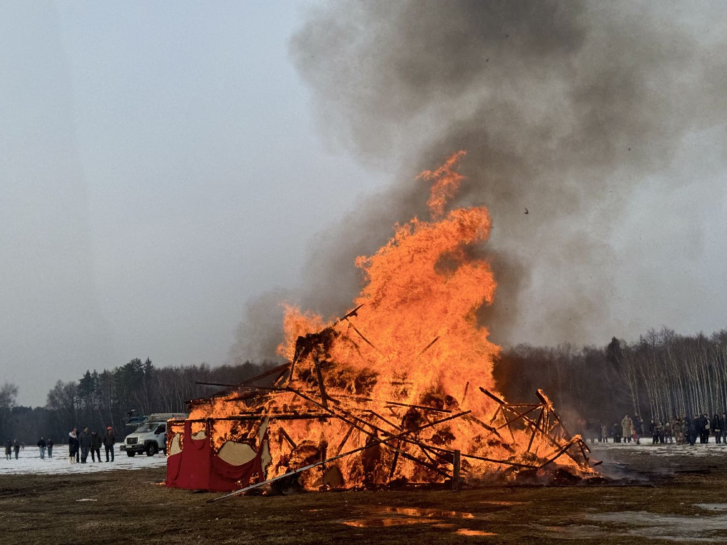 самое высокое чучело россии, Арт-Масленица, музей заповедник горки ленинские,