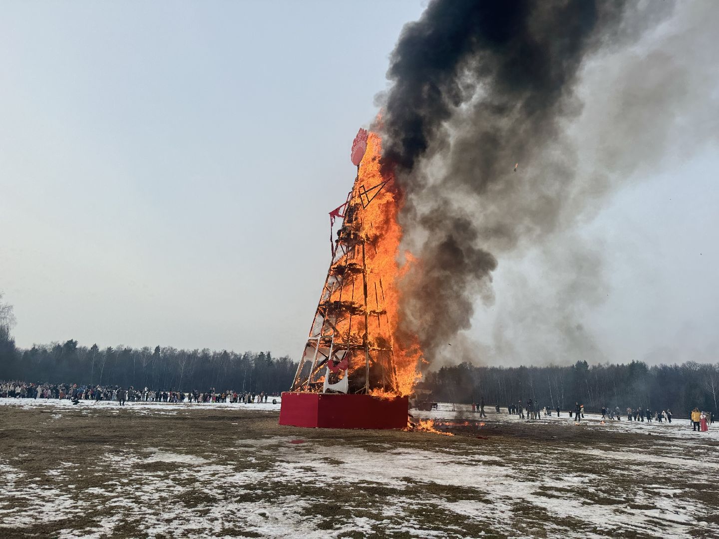 самое высокое чучело россии, Арт-Масленица, музей заповедник горки ленинские,