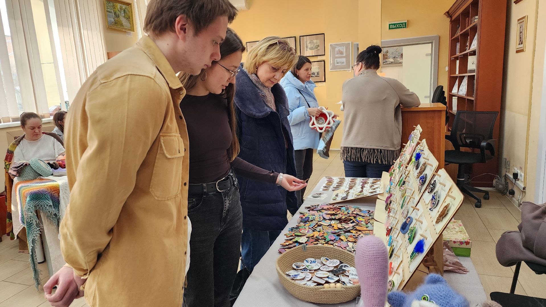 истра, ярмарка ремесленников, библиотека, вертикалки,