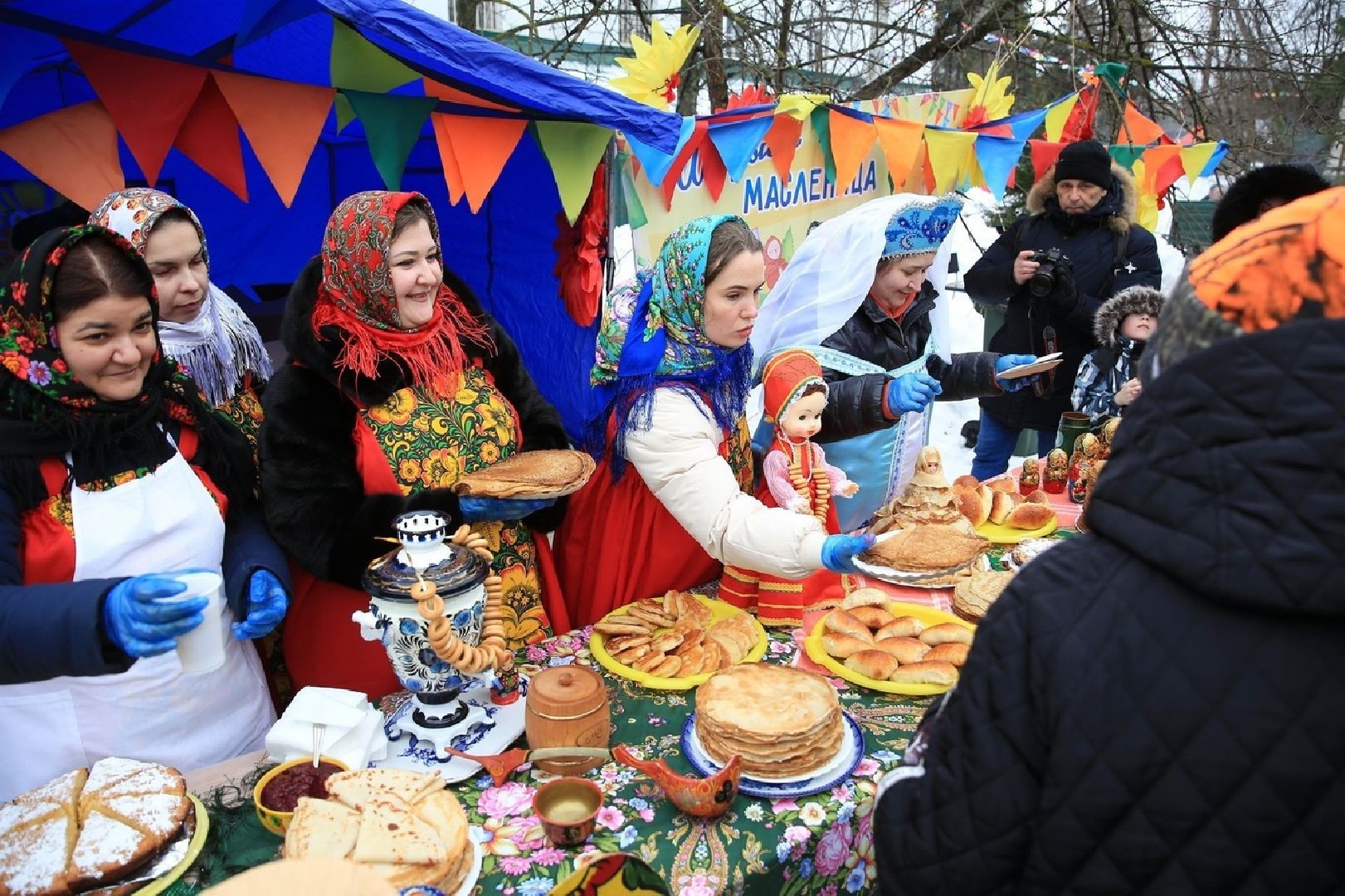 долгопрудный, масленица, центральный парк, масленичный столб, роман истомин,чучело,