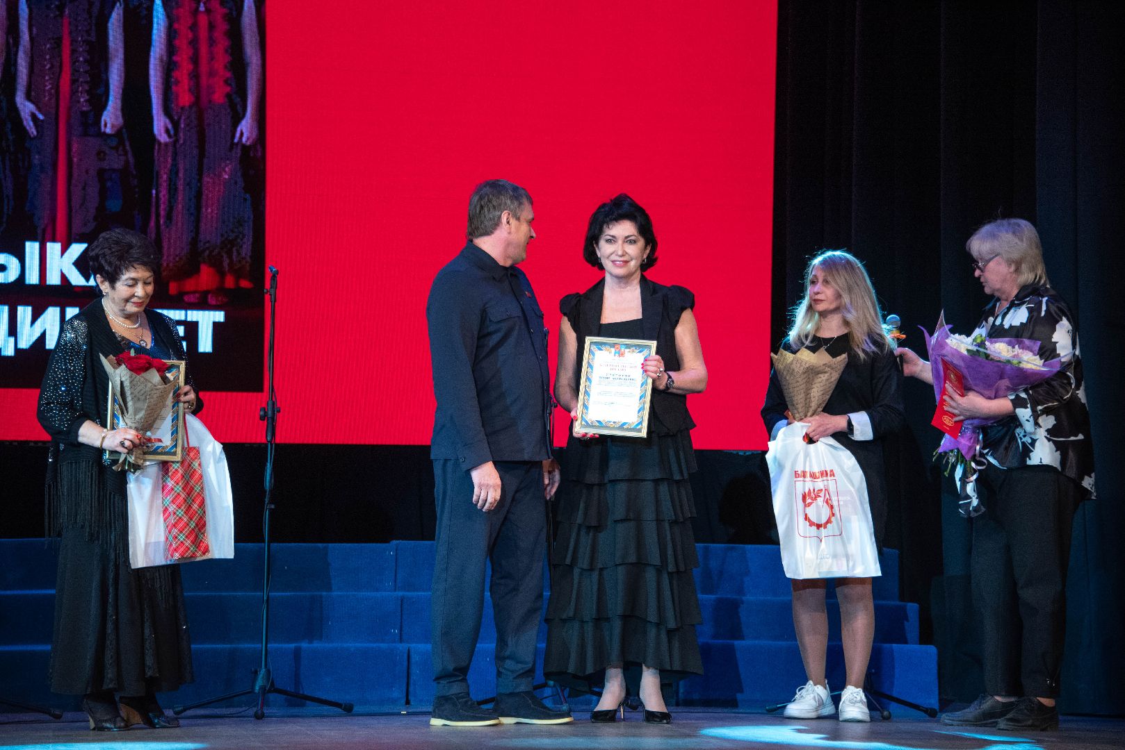 Балашиха, 50-летие Кантилены, музыкально-хоровая студия, юбилейный концерт, хор, музыка, первые гастроли, ДК Балашиха