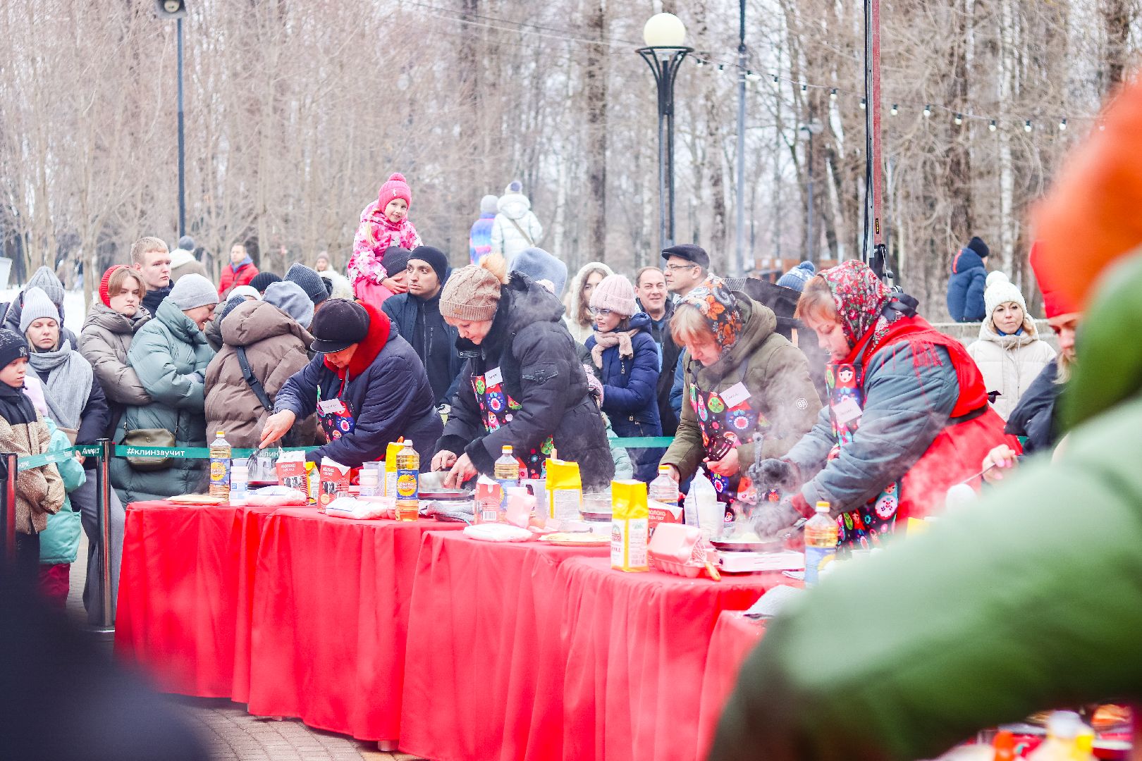 Клин, общество, культура, Масленица, блины, конкурсы, Подмосковье, вертикалки,