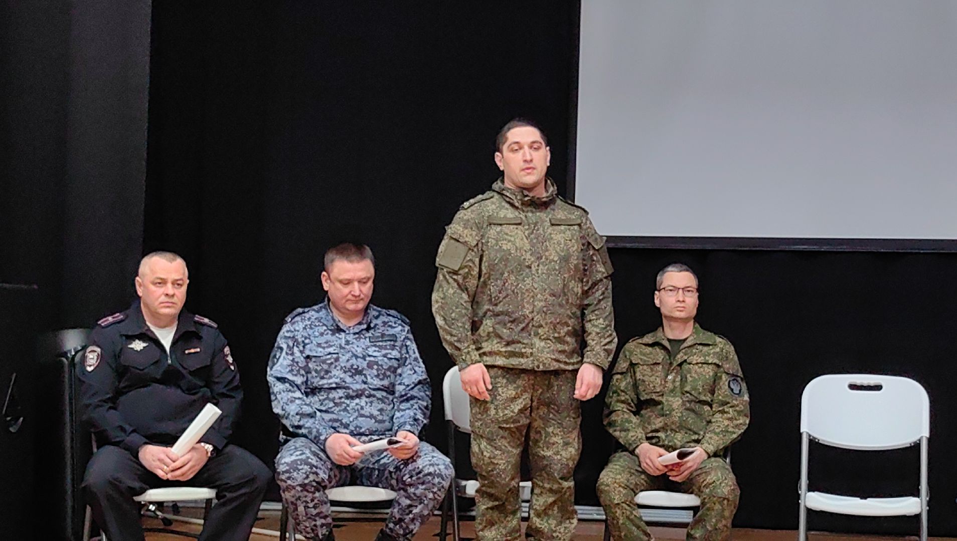 профессия, школьники, абитуриенты, кинолог, спасатель, вертикалки,