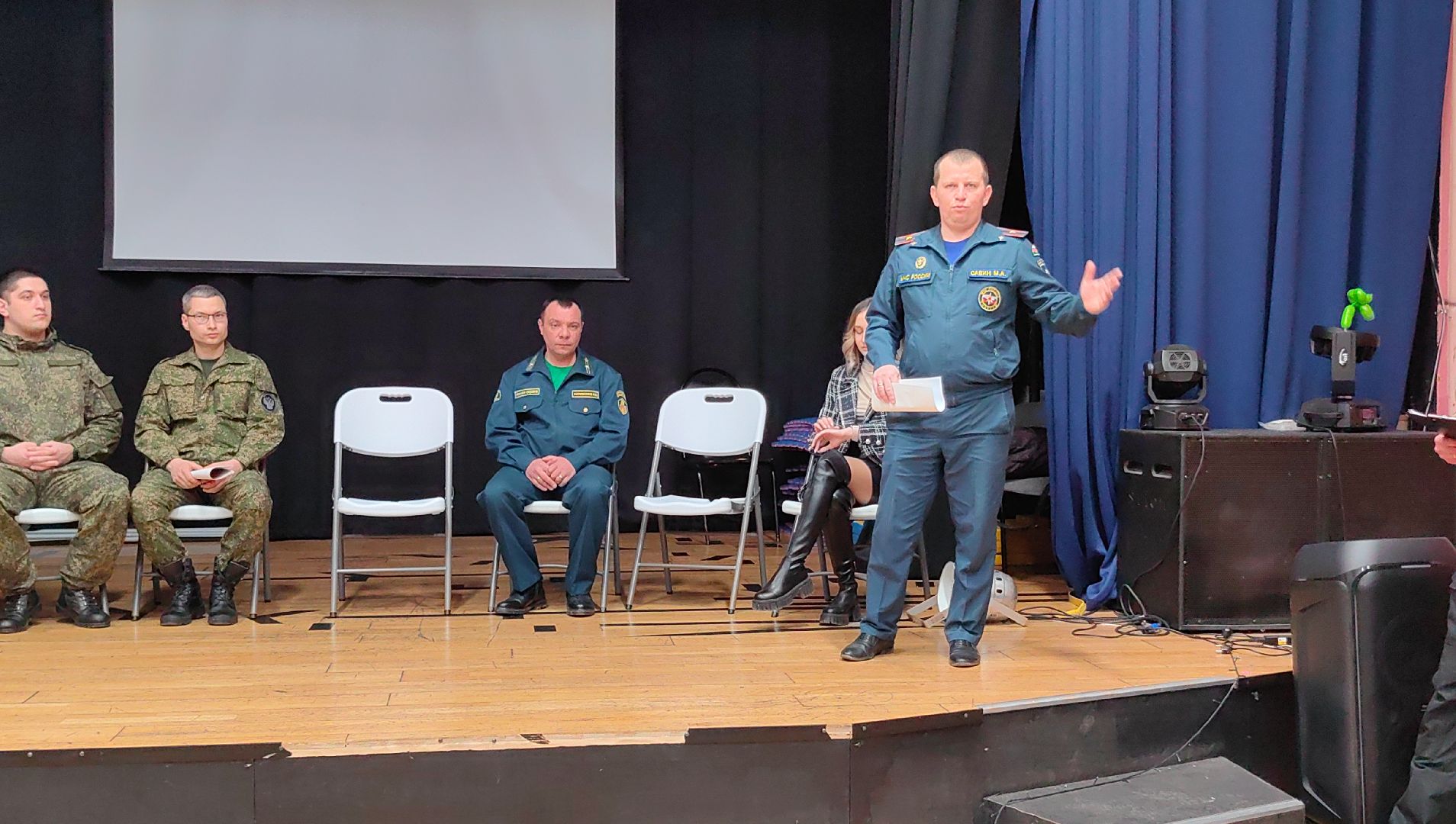 профессия, школьники, абитуриенты, кинолог, спасатель, вертикалки,